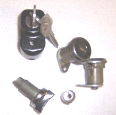 1963 Corvette Deluxe Lock Set (Ignition, Spare Tire, Doors and Glovebox) with #keys