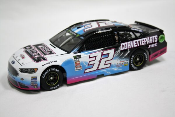 2018-2018 Corvette DARLINGTON 2018 THORWBACK DIE CAST 1:24 SCALE