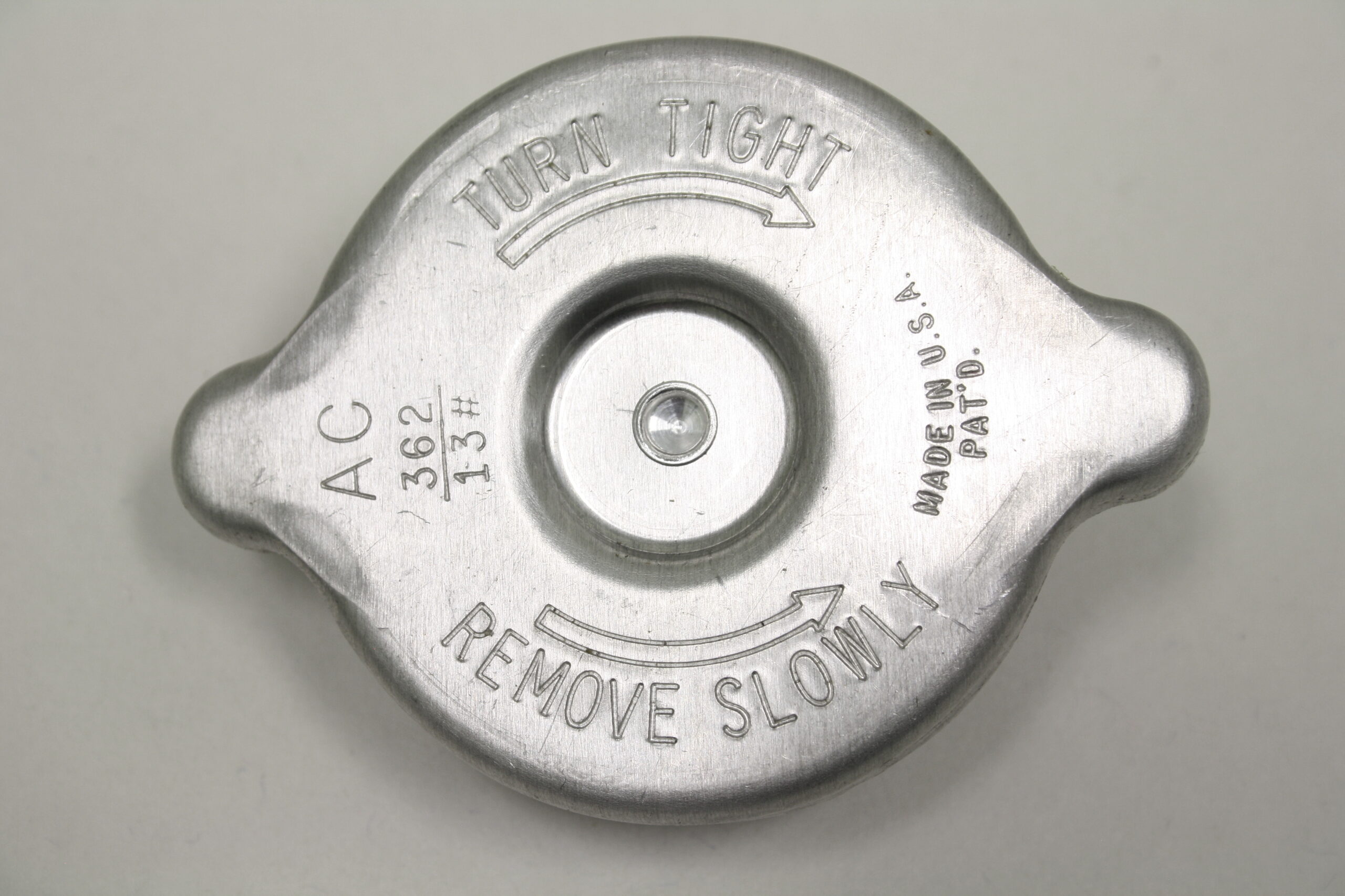 Monogram Locking Radiator Cap Radiator Cap with AC Logo for Aluminum Top Tank (145118) – Keen Parts